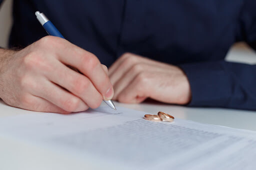 podpisywanie dokumentów rozwodowych