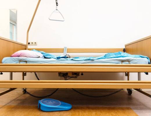 Jak wybrać łóżko rehabilitacyjne - poradnik dla pacjentów
